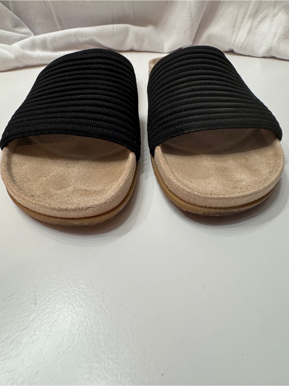 Vionic Black Ribbed Strap Slide Sandals - Picture 2 of 5